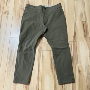 Kuhl Men's 38x30 Resistor Chino Tapered Dark Khaki Outdoor Hiking Pants